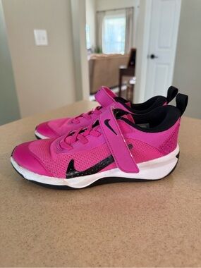 Nike Kids Pink and Black Velcro Strap Sneakers
